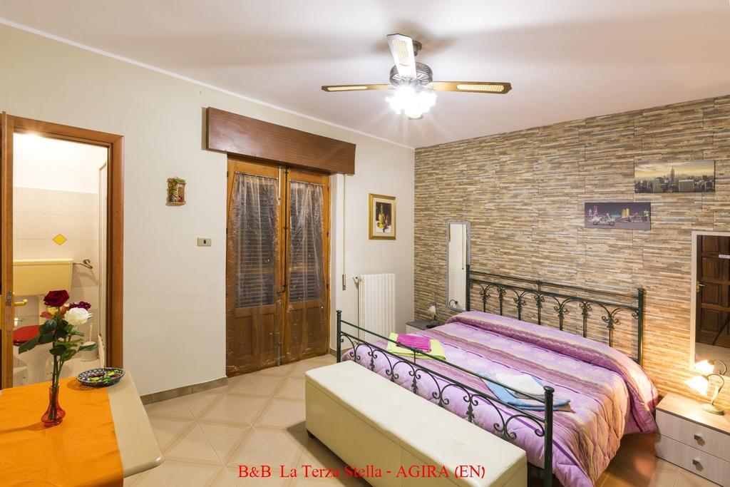 Casa Albergo La Terza Stella Agira Екстер'єр фото